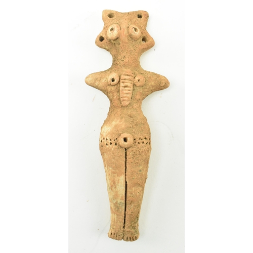 101 - A Syro-Hittite terracotta goddess figurine, believed 1st millennium BC, possibly depicting the godde... 