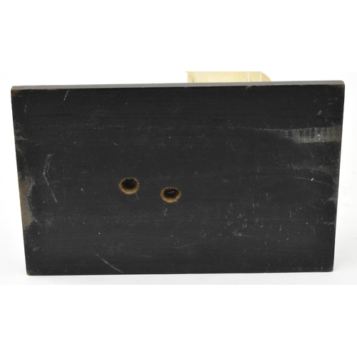 80 - L. Sommers Smith A.R.W.A (British, 20th century) - an Art Nouveau early 20th century plaster sculptu... 