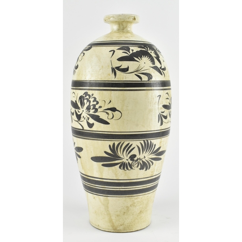 111 - A Chinese Cizhou meiping vase. The meiping vase modelled a short neck with everted rim, the body cov... 