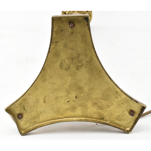 309 - A Neoclassical inspired 20th century brass desk table lamp light. The lamp having a pierced capital ... 