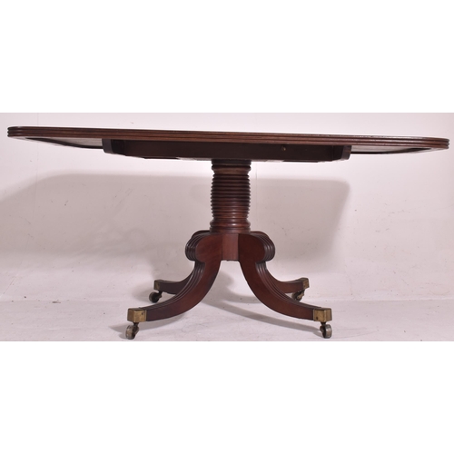 356 - A Regency early 19th century mahogany tilt top pedestal dining / breakfast / loo table. The table ha... 