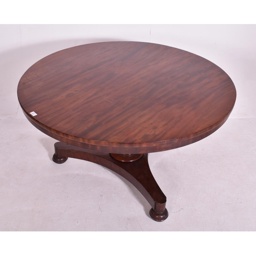 365 - A William IV 19th century mahogany tilt top breakfast table. The table having a circular tilt top wi... 