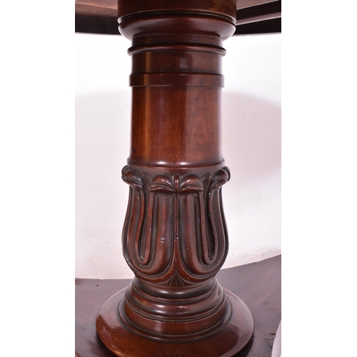 365 - A William IV 19th century mahogany tilt top breakfast table. The table having a circular tilt top wi... 