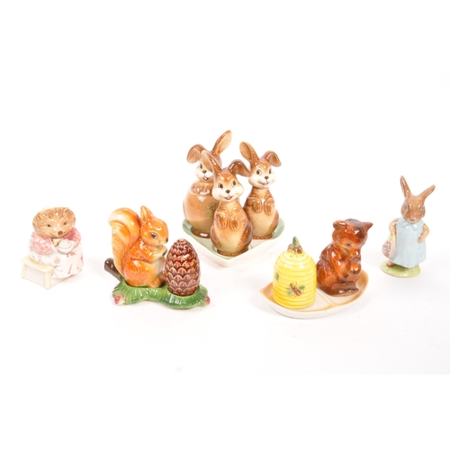 121 - Goebel - A collection of porcelain china Goebel condiment containers to include bunny cruet set and ... 