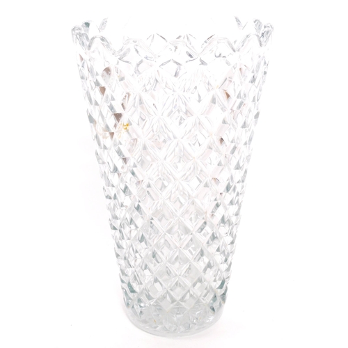 150 - A vintage 20th century lead cut crystal glass centerpiece vase. Tapering form with diamond shape pat... 