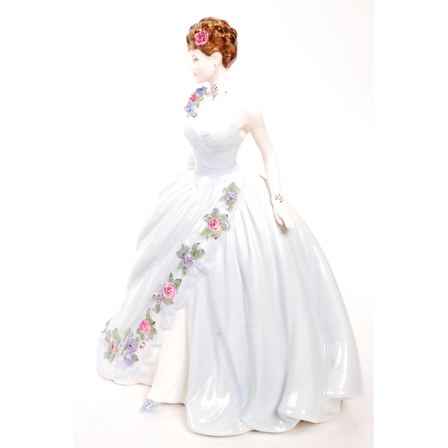 157 - Coalport - A limited edition porcelain Coalport figurine entitled ' The Dream Unfolds ' (CW 536) scu... 