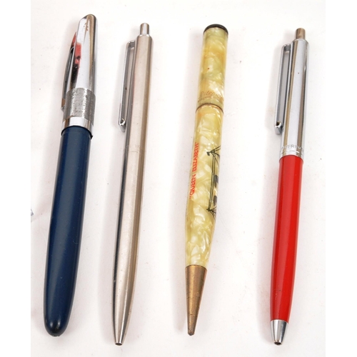 211 - A collection of 20th century pens. The collection to include examples from Papermate, Cross, Parker,... 