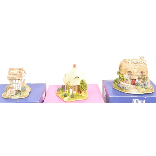 220 - Lilliput Lane - A collection of seventeen 20th Century Lilliput Lane cottage model figures all in or... 