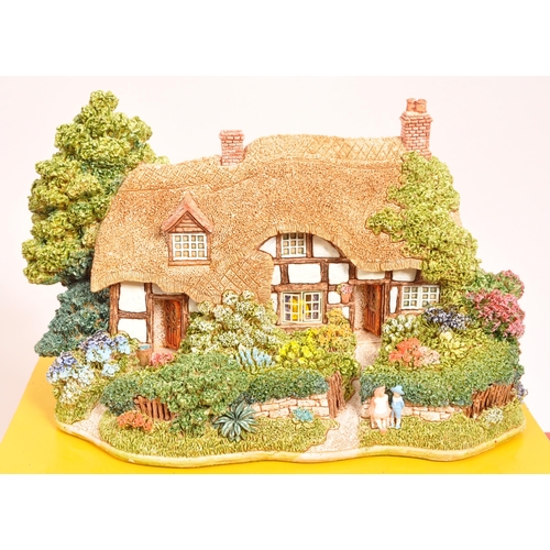 225 - Lilliput Lane - A collection of seven 20th Century Lilliput Lane cottage model figures all in origin... 