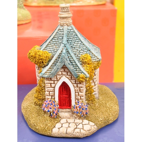 225 - Lilliput Lane - A collection of seven 20th Century Lilliput Lane cottage model figures all in origin... 