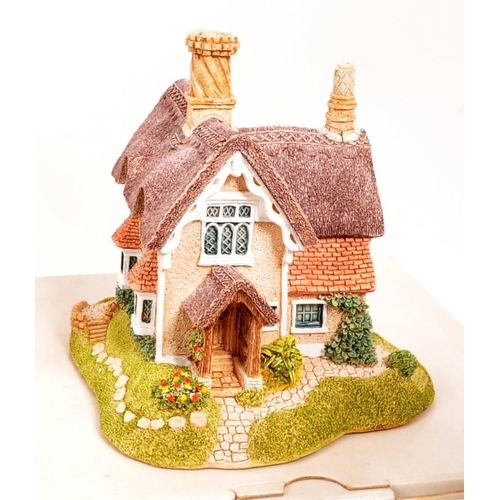 228 - Lilliput Lane - A collection of eight 20th Century Lilliput Lane cottage model figures all in origin... 