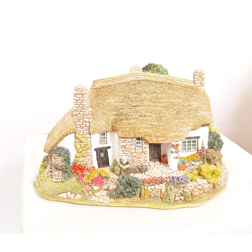 231 - Lilliput Lane - A collection of six 20th Century Lilliput Lane cottage model figures all in original... 