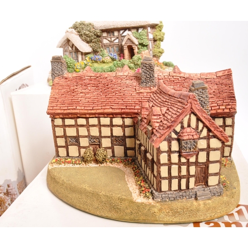 231 - Lilliput Lane - A collection of six 20th Century Lilliput Lane cottage model figures all in original... 