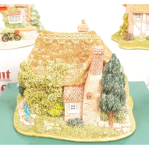 234 - Lilliput Lane - A collection of ten small Lilliput Lane cottage model figures all in original boxes,... 