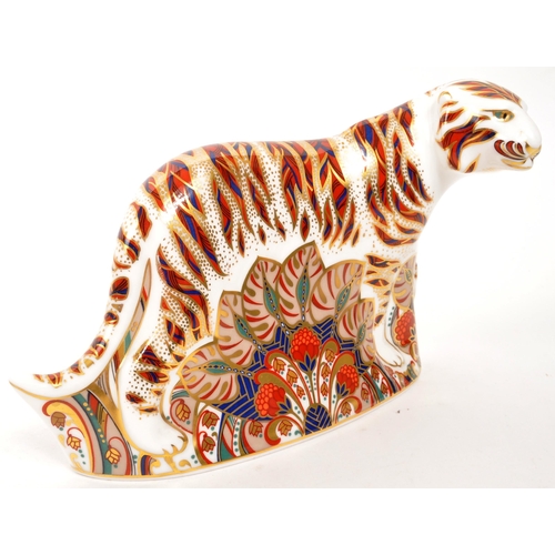 38 - Royal Crown Derby - A large porcelain china Royal Crown Derby paperweight figure ' Bengal Tiger ' wi... 