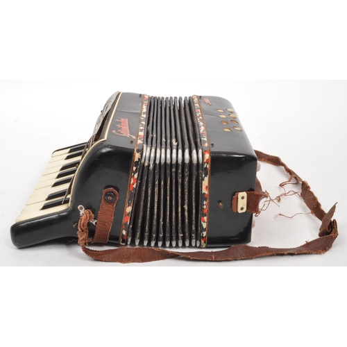 424 - Girotondo Pigini - A 20th Century small vintage Girotondo Pigini accordion. Measuring approximately ... 