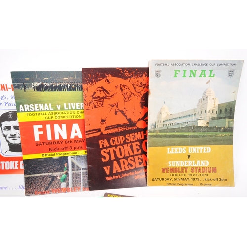 539 - FA Cup - Sporting Interest - A large collection of 20th century FA Cup football programmes. The coll... 