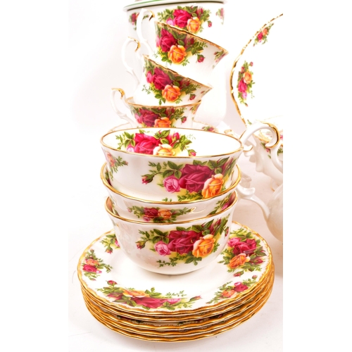 8 - Royal Albert - Old Country Roses - A 20th century Royal Albert Old Country Roses bone china tea serv... 