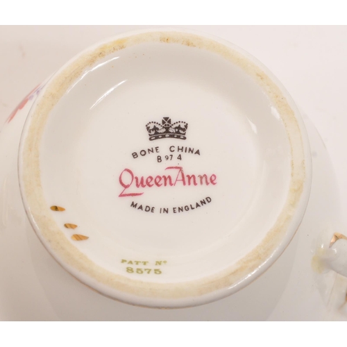 121 - Colclough & Queen Anne - Two vintage 20th century part tea services sets. Comprising of cake sta... 