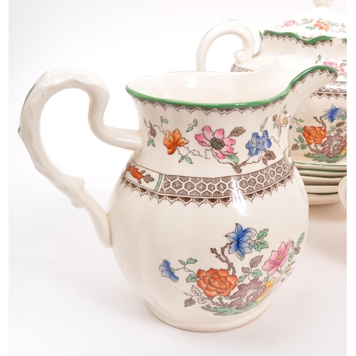 127 - Copeland Spode - A 20th Century circa 1930s / 40s ceramic Copeland Spode tea service in the Chinese ... 