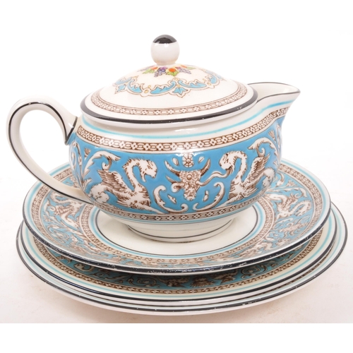 180 - Wedgwood - Florentine - An early 20th century Wedgwood porcelain china part tea service. Including m... 