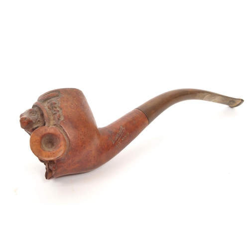 218 - Roger Vincent - A 20th Century vintage Roger Vincent wood tobacco smoking pipe stamped ' Vieille Rac... 