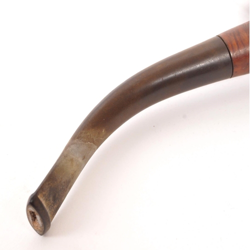 218 - Roger Vincent - A 20th Century vintage Roger Vincent wood tobacco smoking pipe stamped ' Vieille Rac... 