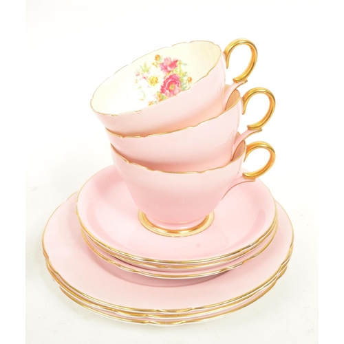 22 - Shelley - Lawleys - An early 20th century porcelain china part tea service set. Including cups, sauc... 