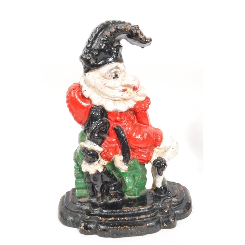 235 - Punch & Judy - A set of 20th century cast iron Punch and Judy doorstops. The figurative doorstop... 