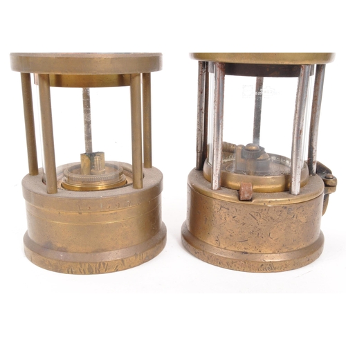 246 - Eccles - Two brass metal vintage 20th century safety miner's lamps. The protector lamp and lighting,... 