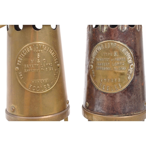 249 - Eccles - Two brass metal vintage 20th century safety miner's lamps. The protector lamp and lighting,... 