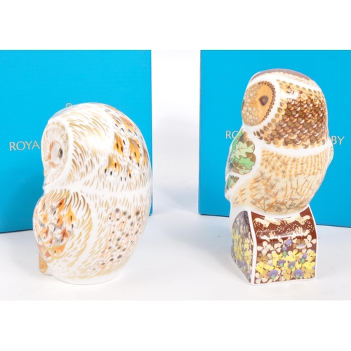 25 - Royal Crown Derby - Two porcelain china Royal Crown Derby owl paperweights figures. Comprising of: W... 