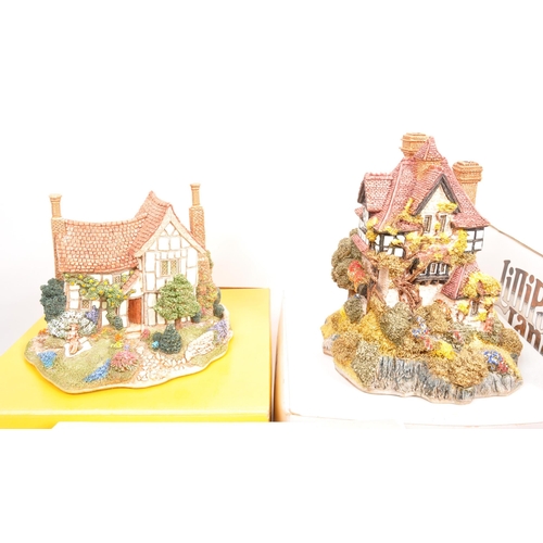 252 - Lilliput Lane - A collection of 20th Century Lilliput Lane cottage model figures all in original box... 