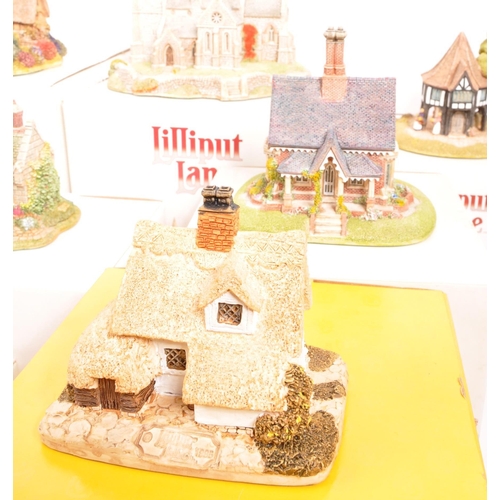 252 - Lilliput Lane - A collection of 20th Century Lilliput Lane cottage model figures all in original box... 