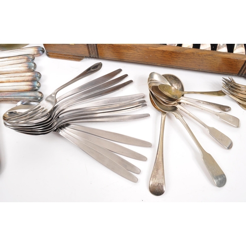 253 - A collection of vintage 20th century silver plated items. To include teaspoons, a canteen of cutlery... 