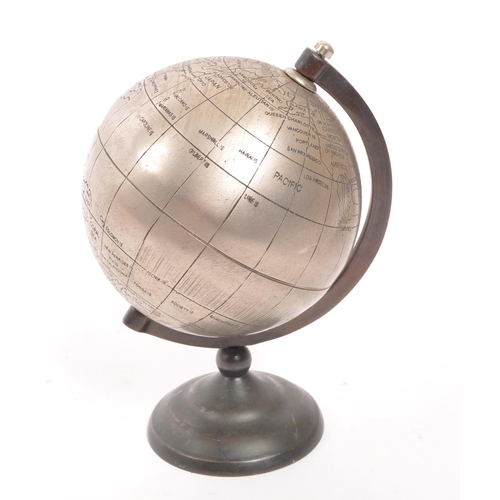 277 - A small 20th Century circa 1960s / 70s metallic world desktop globe with copper frame and base.(17cm... 