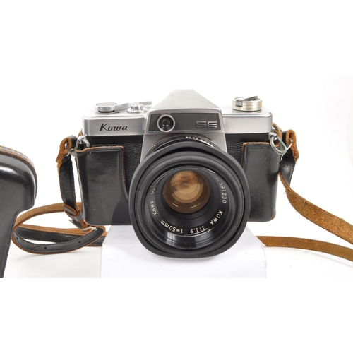 299 - Kowa - Two mid 20th century Kowa 35mm SLR cameras. The collection to include Kowa SE and SET 35mm SL... 