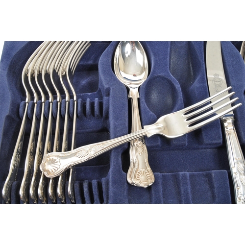 323 - Sheffield Cutlery - A 20th Century collection of stainless steel eight person Sheffield Cutlery cant... 