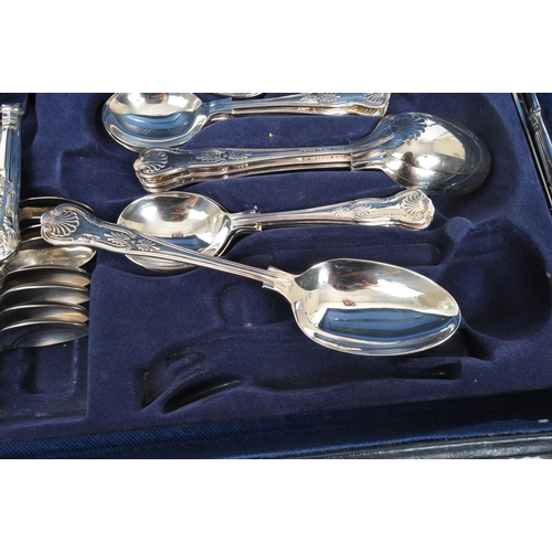 323 - Sheffield Cutlery - A 20th Century collection of stainless steel eight person Sheffield Cutlery cant... 