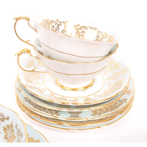 394 - Paragon - A mid 20th century Paragon commemorative fine bone china part tea service. The service to ... 