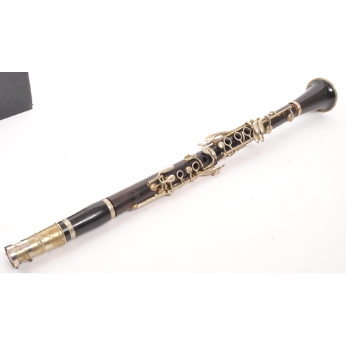 419 - Selmer Sterling - A 20th century French made clarinet. The clariet being stmaped for Sterling and ca... 