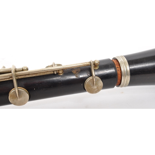 419 - Selmer Sterling - A 20th century French made clarinet. The clariet being stmaped for Sterling and ca... 