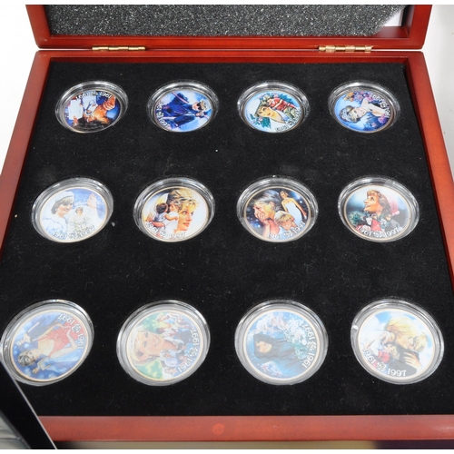 517 - A collection of 20th century British Commemorative and Uncirculated coin packs. The collection to in... 