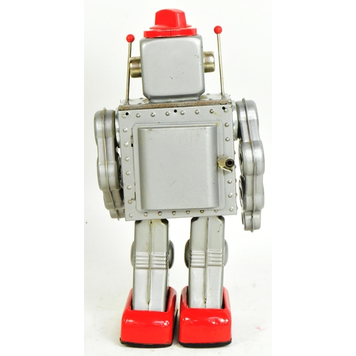 402 - Tinplate Toys - a vintage Japanese SH battery operated Gear Robot with automatic speed control. Test... 