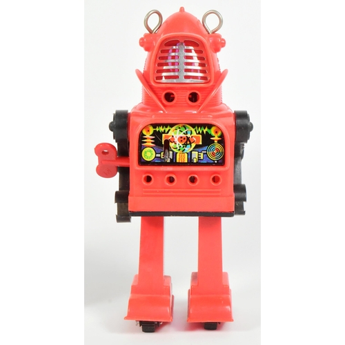 411 - Retro Toys - a vintage 1960s Japanese KO Jupiter Robot. Featuring wind-up walking action and sparkin... 