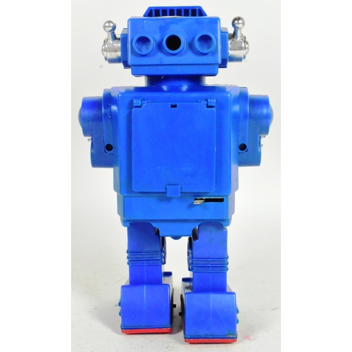 451 - Retro Toys - a vintage Japanese SH battery operated Excavator Robot. Featuring visible gears, revolv... 