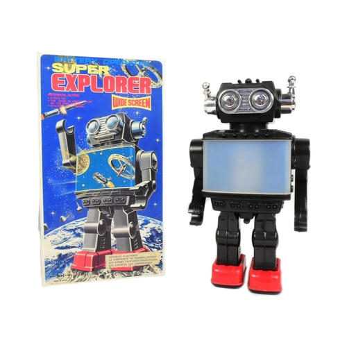 458 - Retro Toys - a vintage Japnese Horikawa (SH) Super Explorer Wide Screen robot. Featuring a plastic b... 