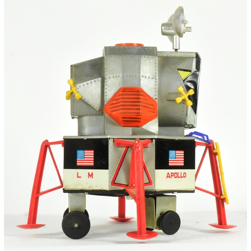 490 - Tinplate Toys - a vintage Japanese DSK Apollo Lunar Module robot. Featuring a tinplate and plastic b... 