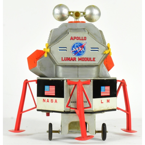 490 - Tinplate Toys - a vintage Japanese DSK Apollo Lunar Module robot. Featuring a tinplate and plastic b... 