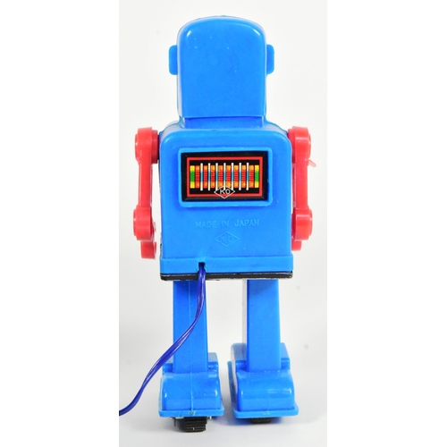 496 - Retro Toys - a vintage 1960s Japanese KO Venus Robot, featuring remote control with battery compartm... 